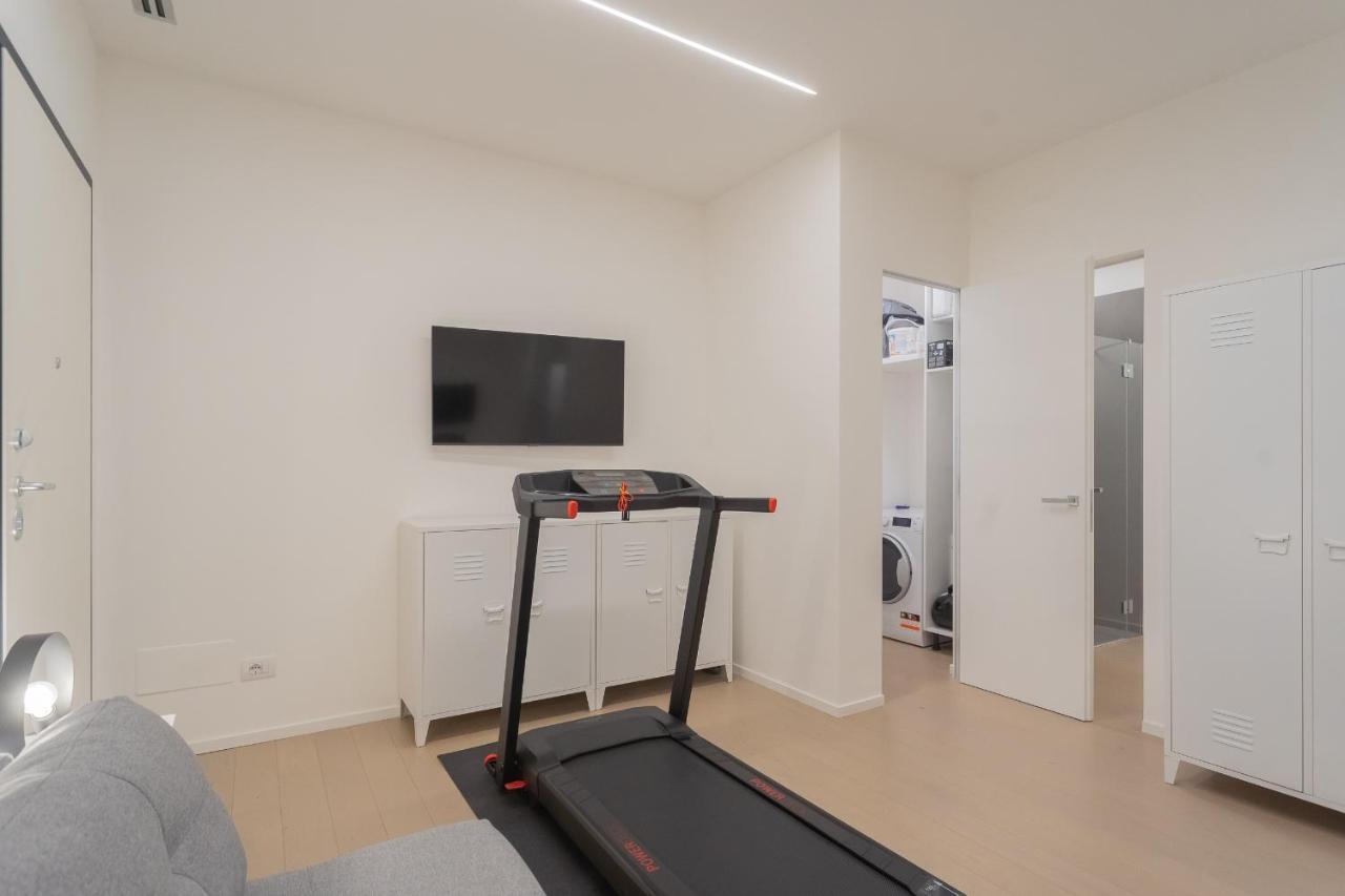 La Vista Bonita By Rent All Como Exterior photo