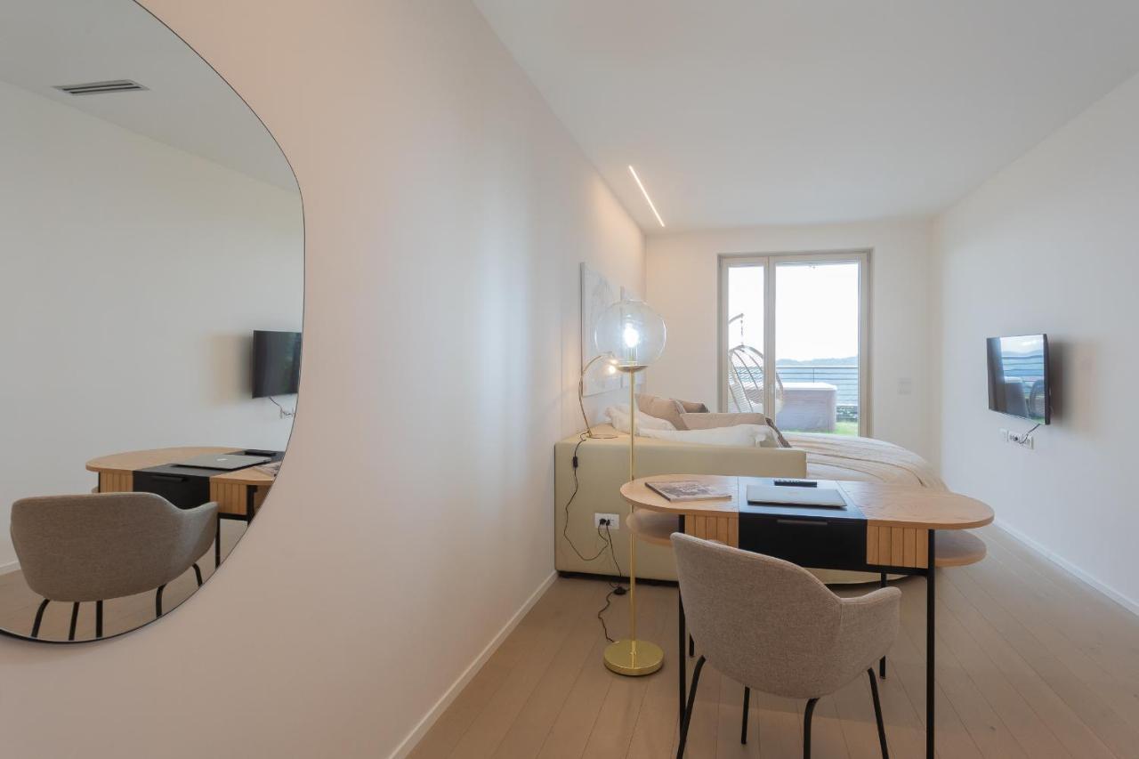 La Vista Bonita By Rent All Como Exterior photo