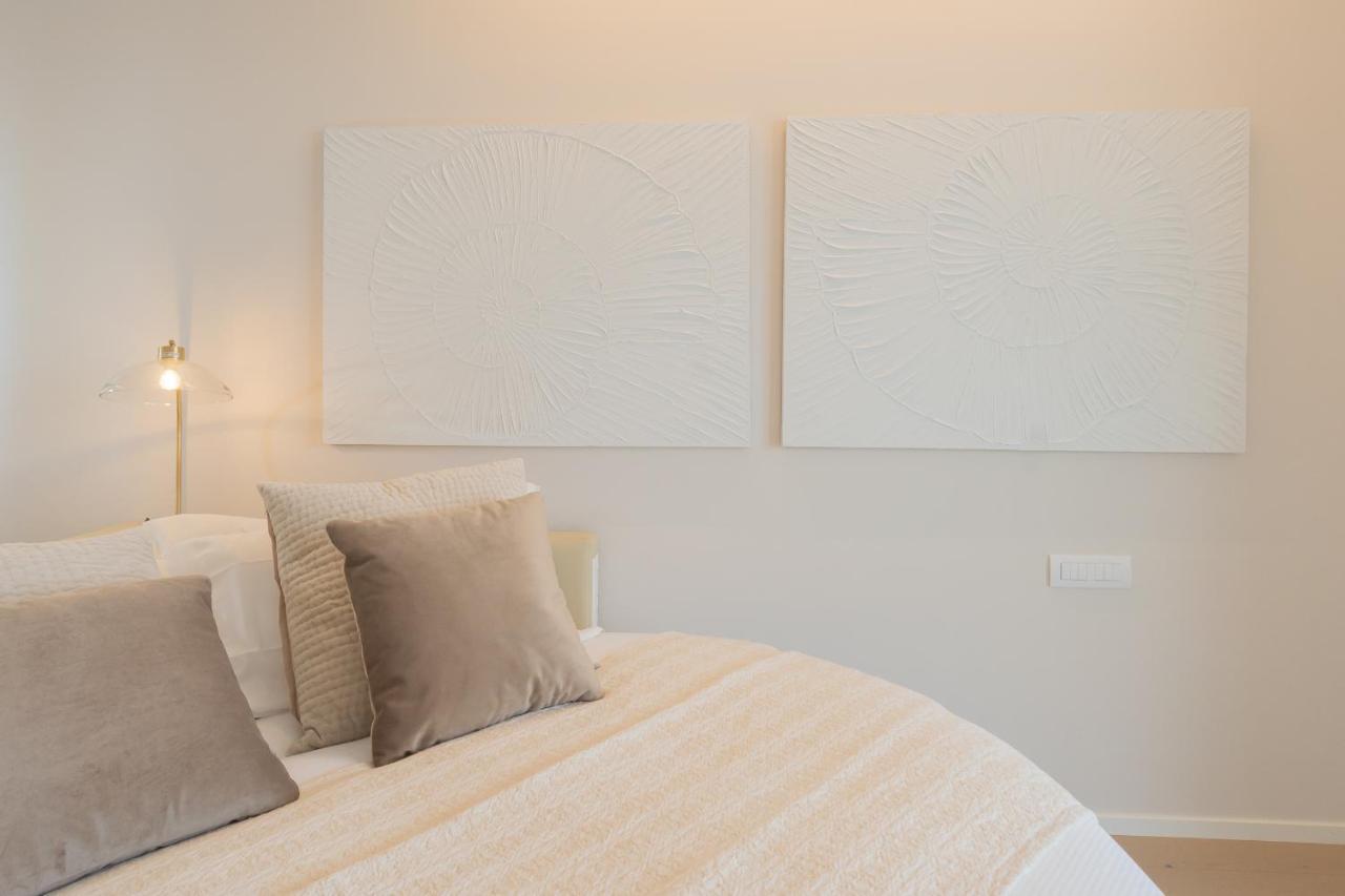 La Vista Bonita By Rent All Como Exterior photo