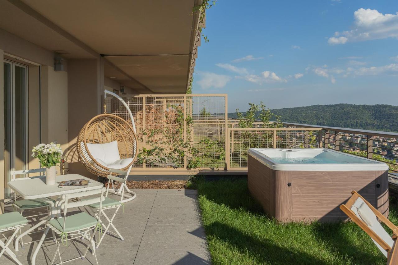 La Vista Bonita By Rent All Como Exterior photo