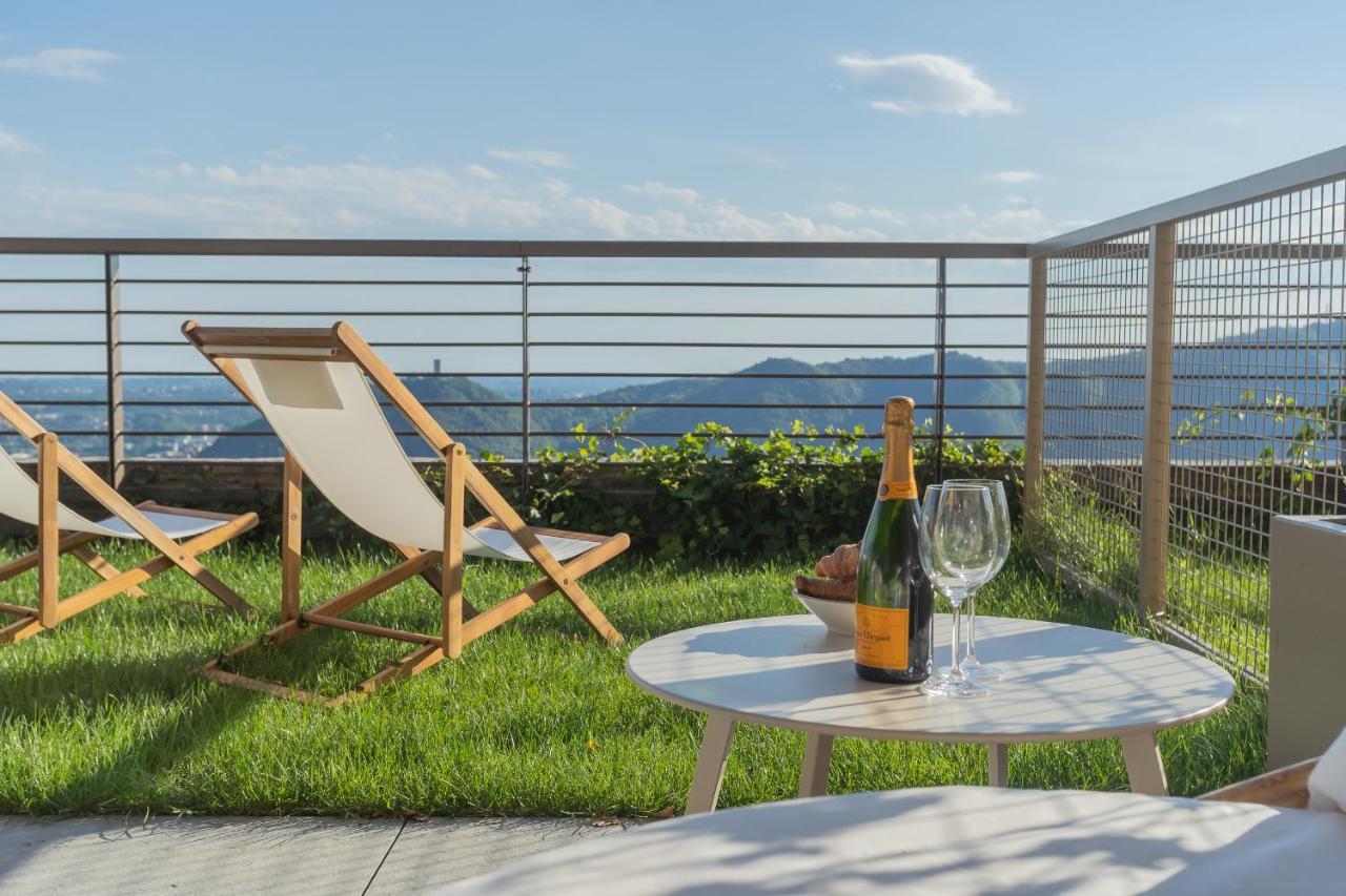 La Vista Bonita By Rent All Como Exterior photo